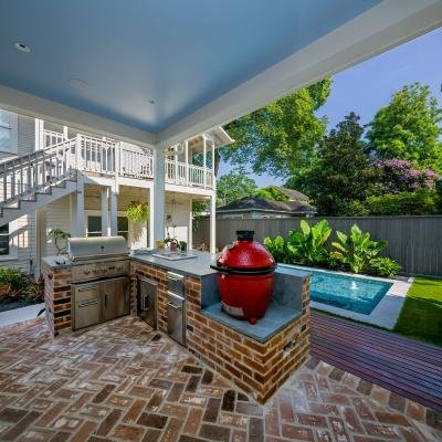 outdoor kitchen